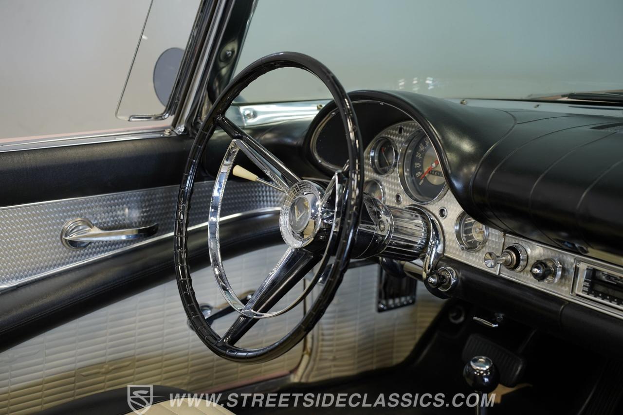 1957 Ford Thunderbird