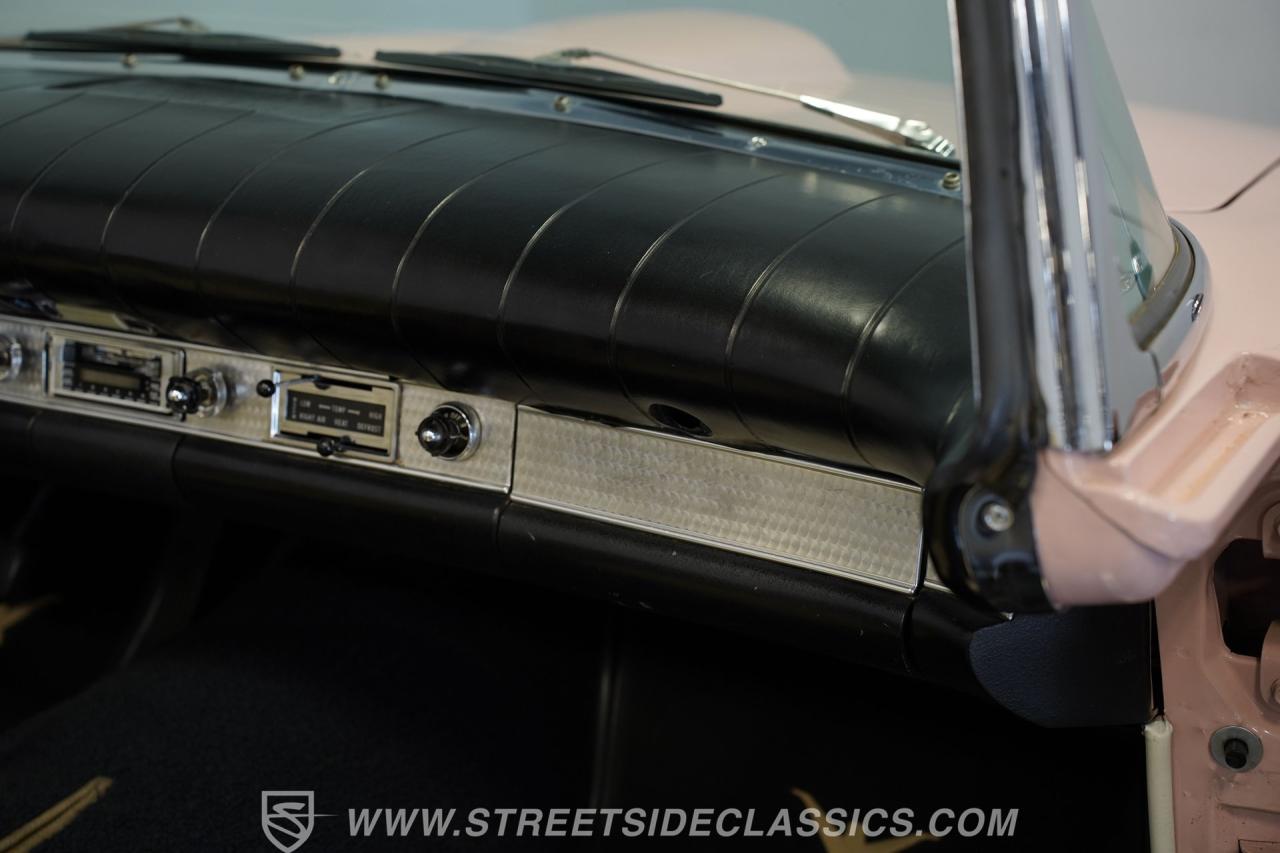 1957 Ford Thunderbird