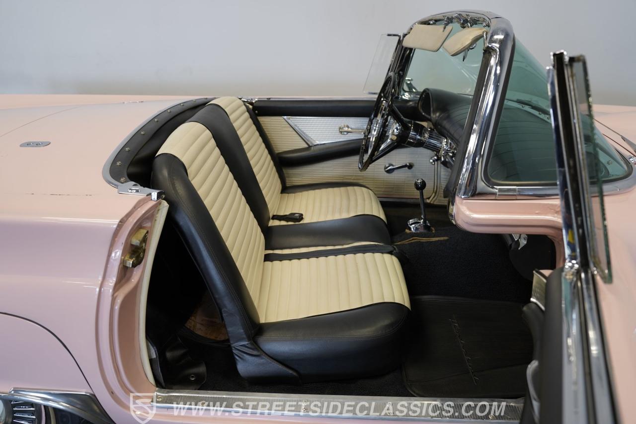 1957 Ford Thunderbird