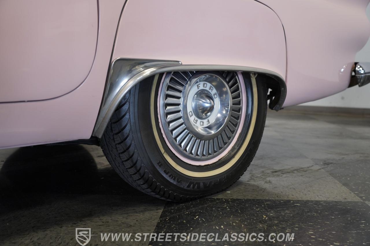 1957 Ford Thunderbird