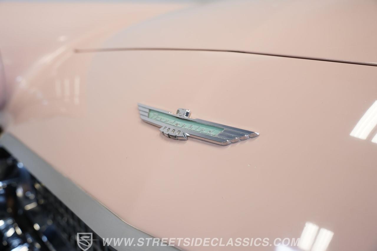 1957 Ford Thunderbird