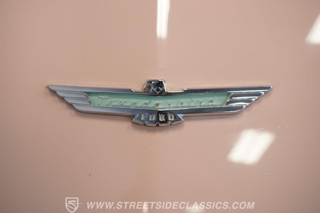 1957 Ford Thunderbird