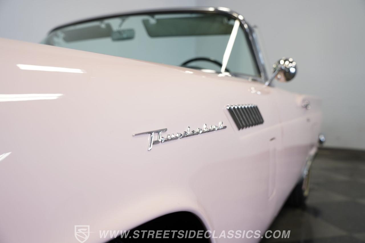1957 Ford Thunderbird