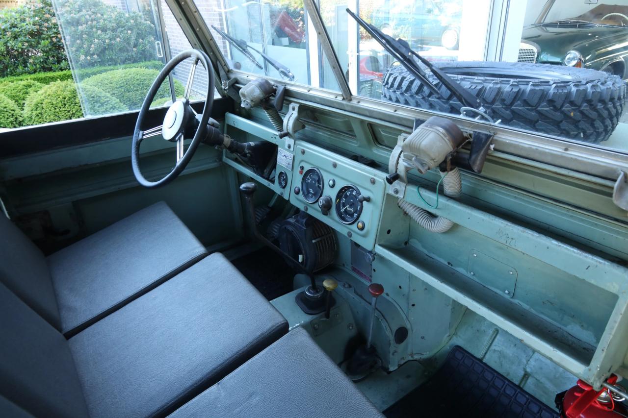 1965 Land Rover 88 IIA &ldquo;Regular with truck cab&rdquo;