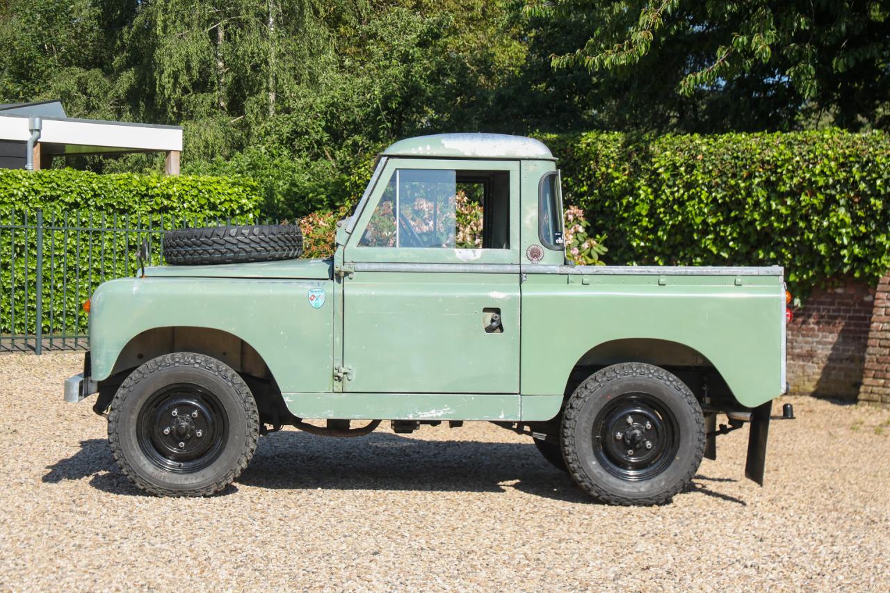 1965 Land Rover 88 IIA &ldquo;Regular with truck cab&rdquo;