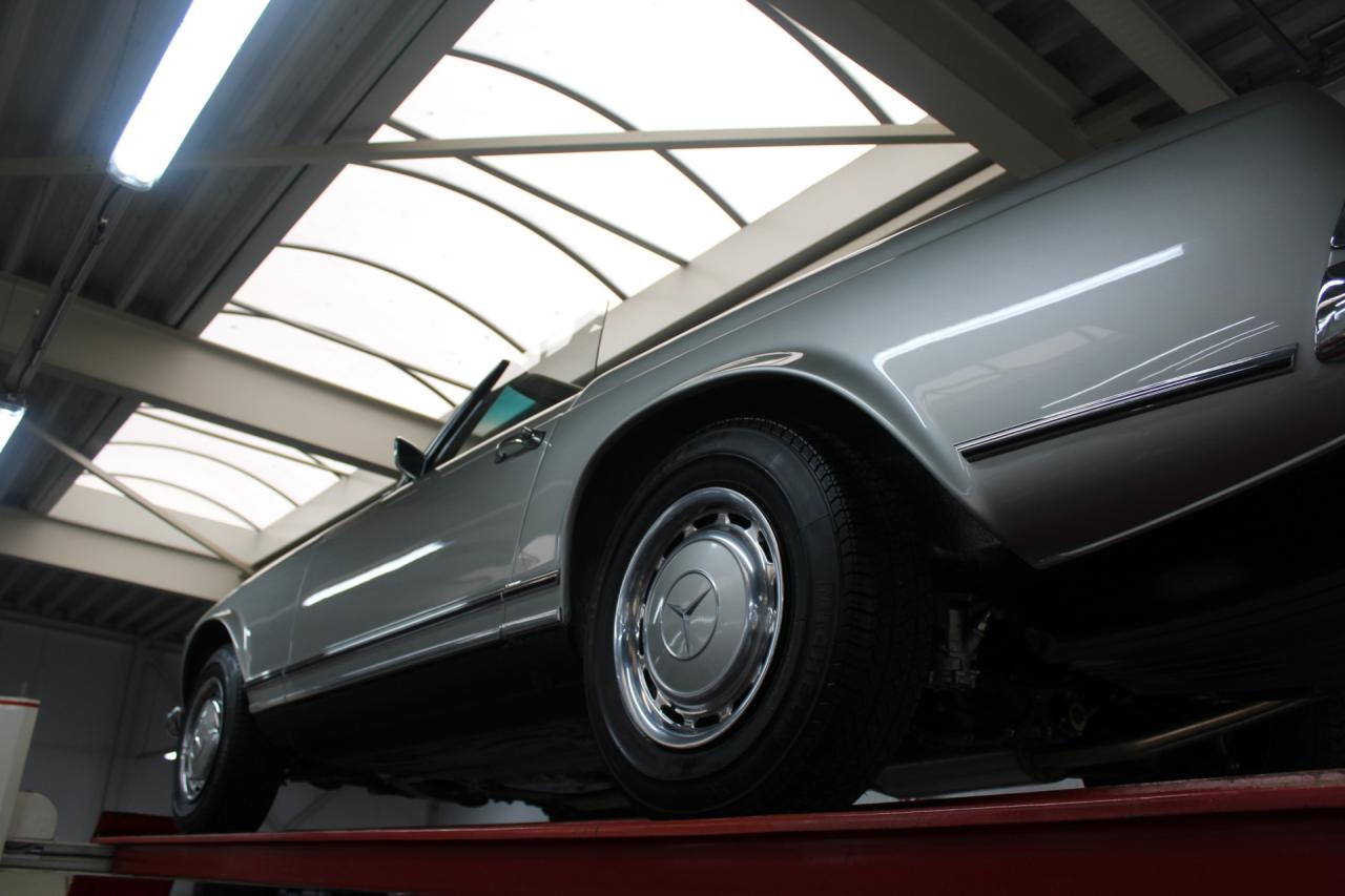 1969 Mercedes - Benz Mercedes Benz 280 SL Pagode &ldquo;Extensively restored&rdquo;