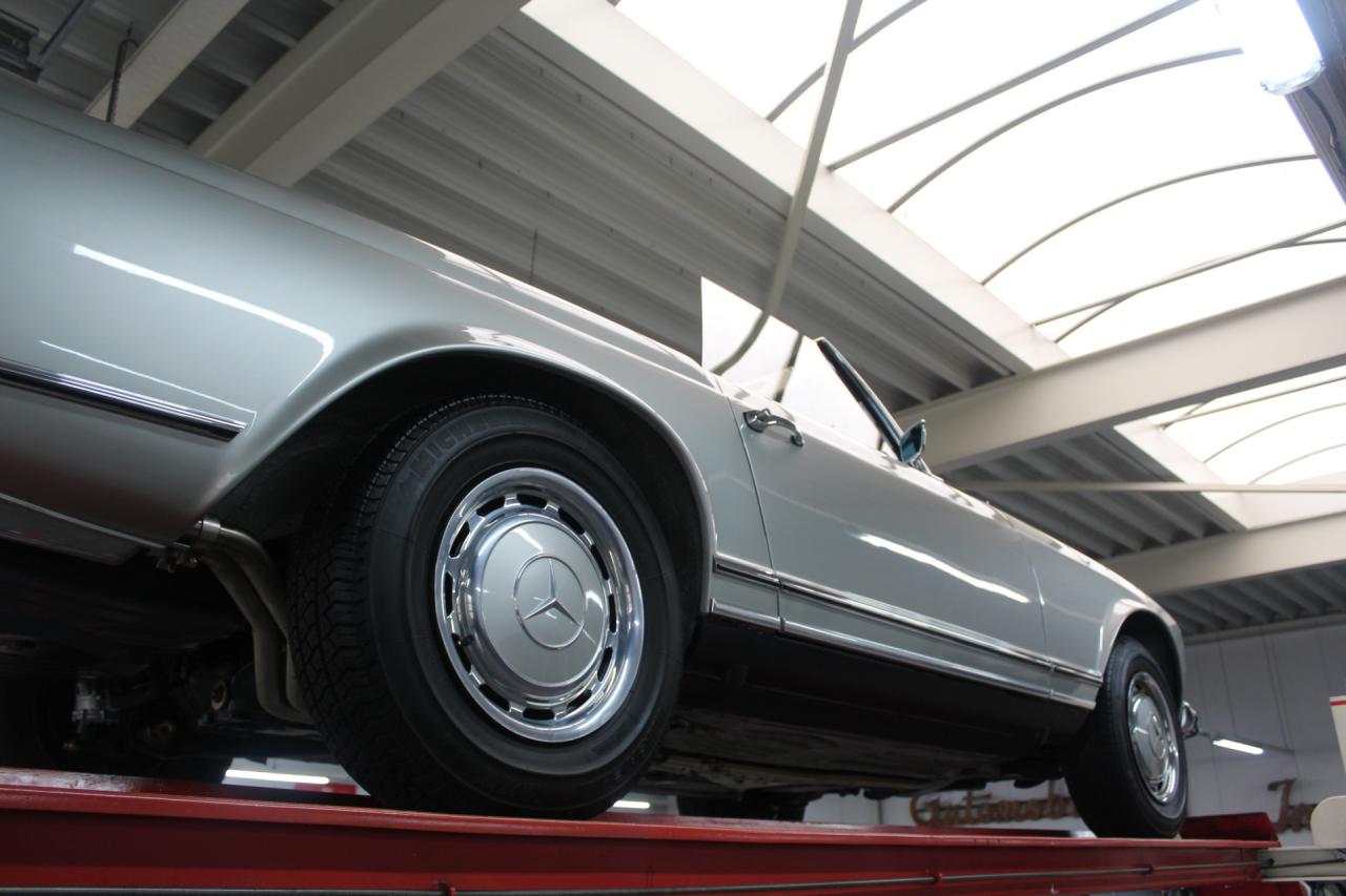 1969 Mercedes - Benz Mercedes Benz 280 SL Pagode &ldquo;Extensively restored&rdquo;