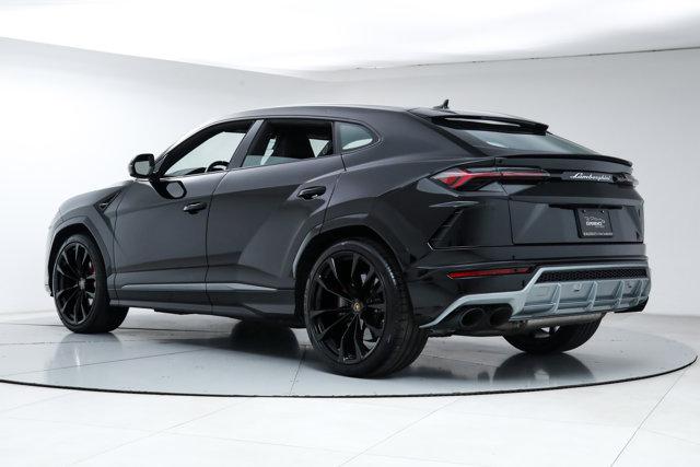 2022 Lamborghini Urus