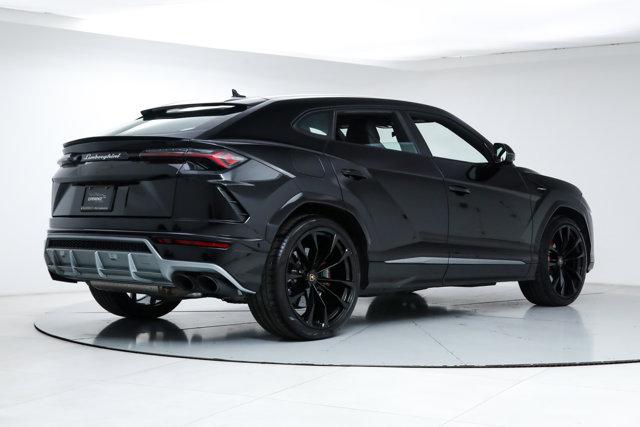 2022 Lamborghini Urus