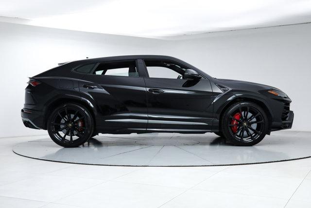 2022 Lamborghini Urus