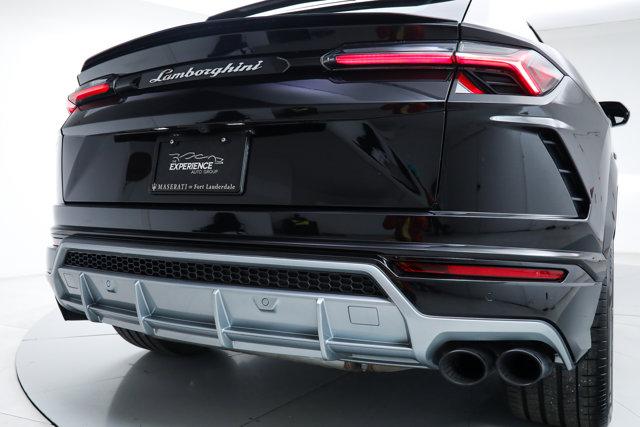 2022 Lamborghini Urus