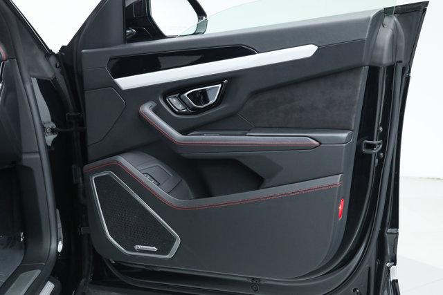 2022 Lamborghini Urus