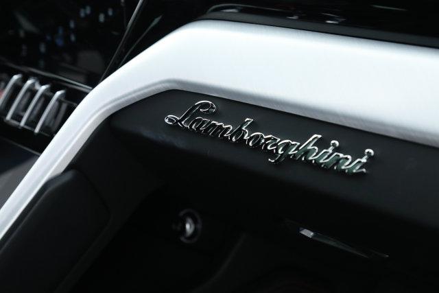 2022 Lamborghini Urus