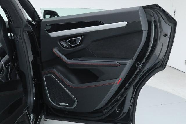 2022 Lamborghini Urus