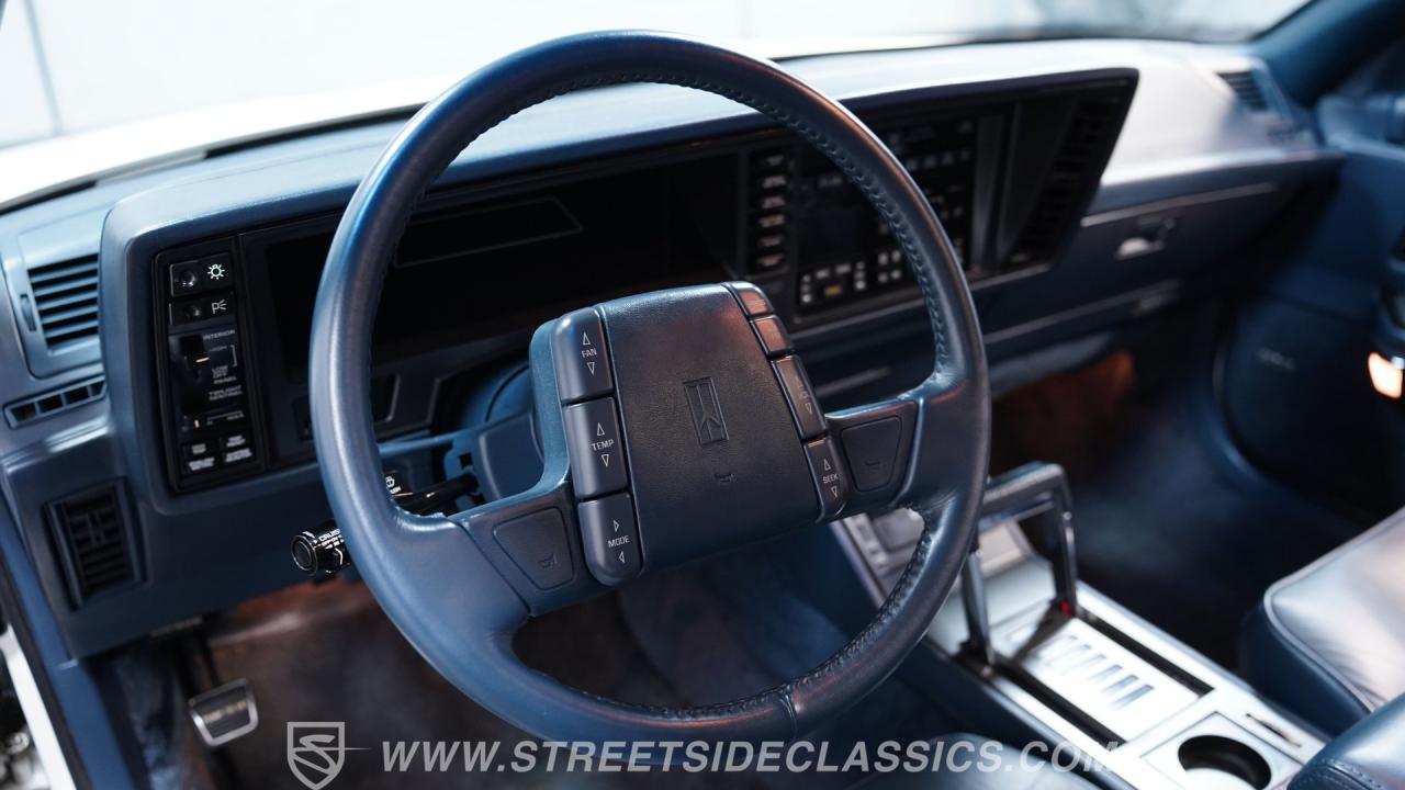 1989 Oldsmobile Toronado Trofeo