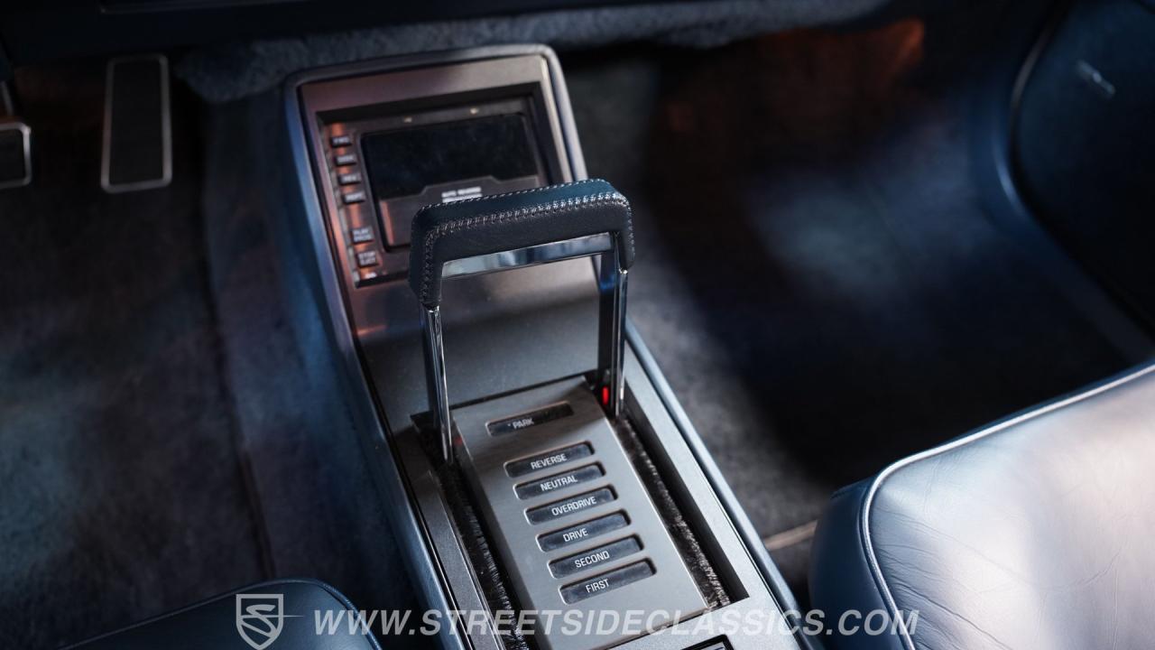 1989 Oldsmobile Toronado Trofeo