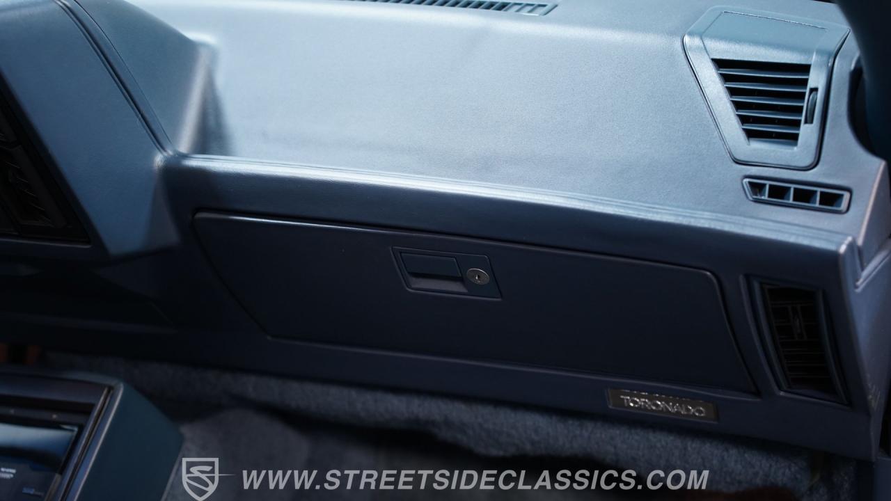 1989 Oldsmobile Toronado Trofeo