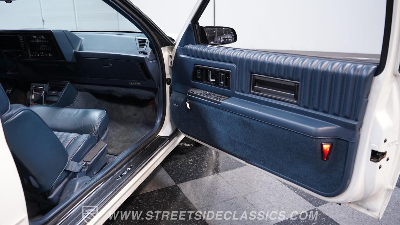 1989 Oldsmobile Toronado Trofeo