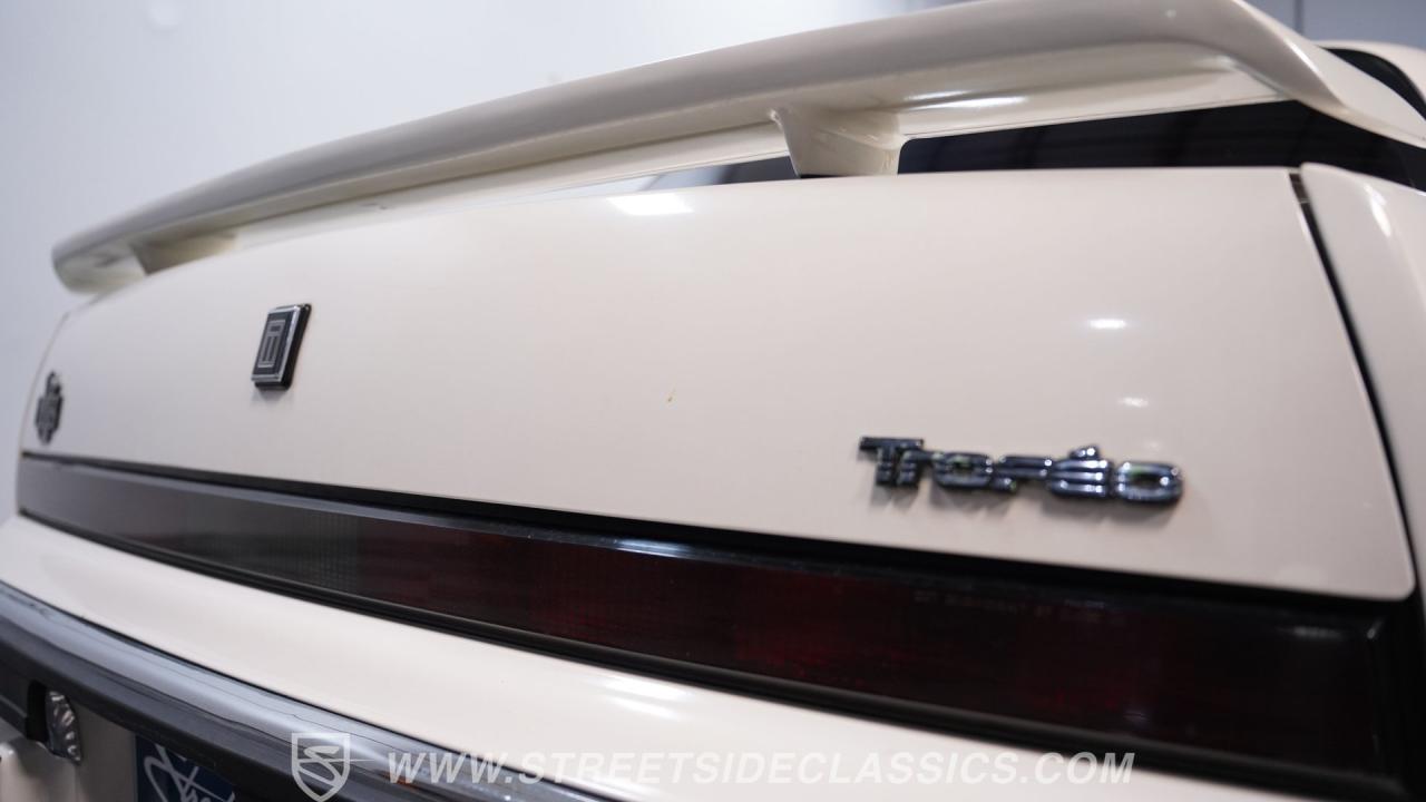 1989 Oldsmobile Toronado Trofeo