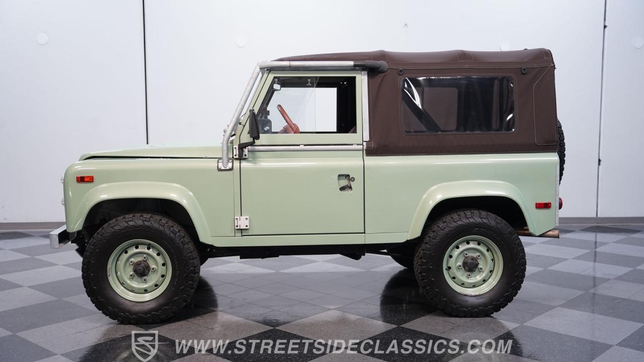 1997 Land Rover Defender 90 NAS