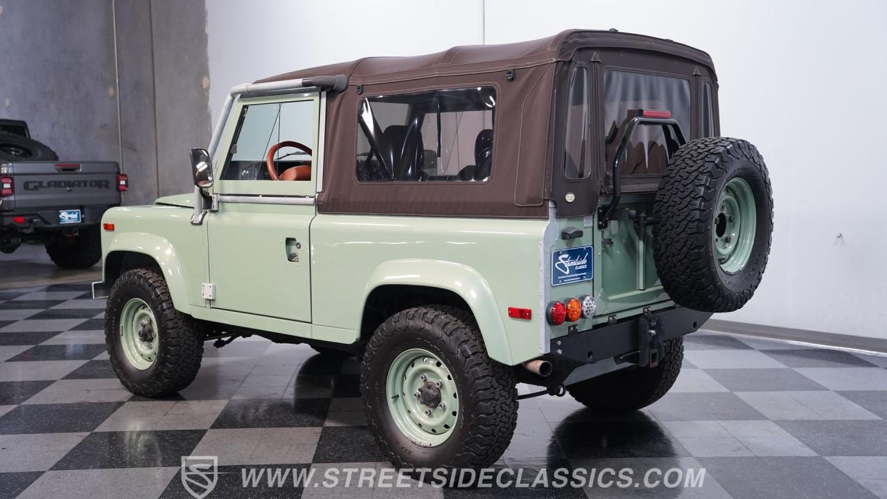 1997 Land Rover Defender 90 NAS