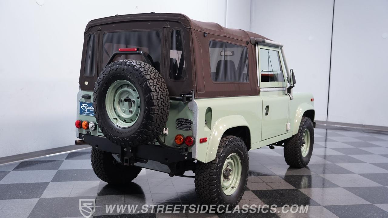 1997 Land Rover Defender 90 NAS