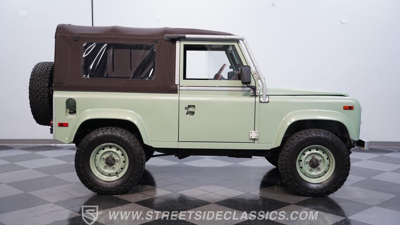 1997 Land Rover Defender 90 NAS