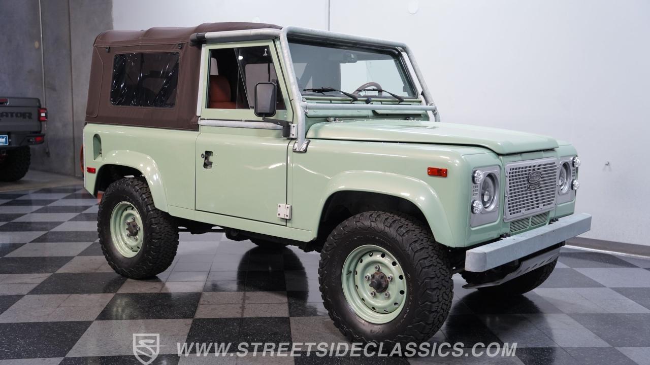 1997 Land Rover Defender 90 NAS