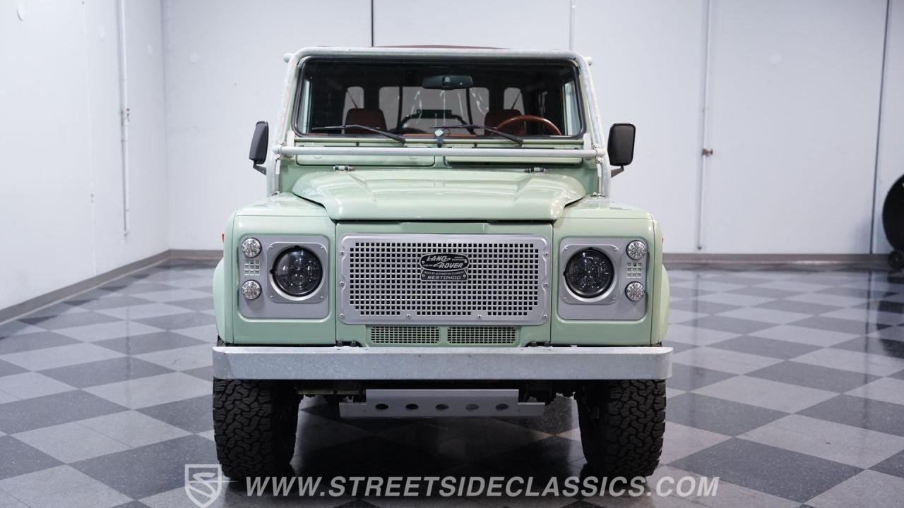 1997 Land Rover Defender 90 NAS
