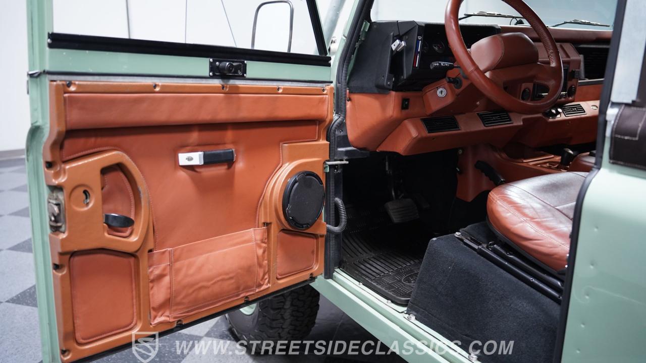 1997 Land Rover Defender 90 NAS