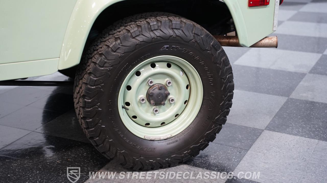 1997 Land Rover Defender 90 NAS