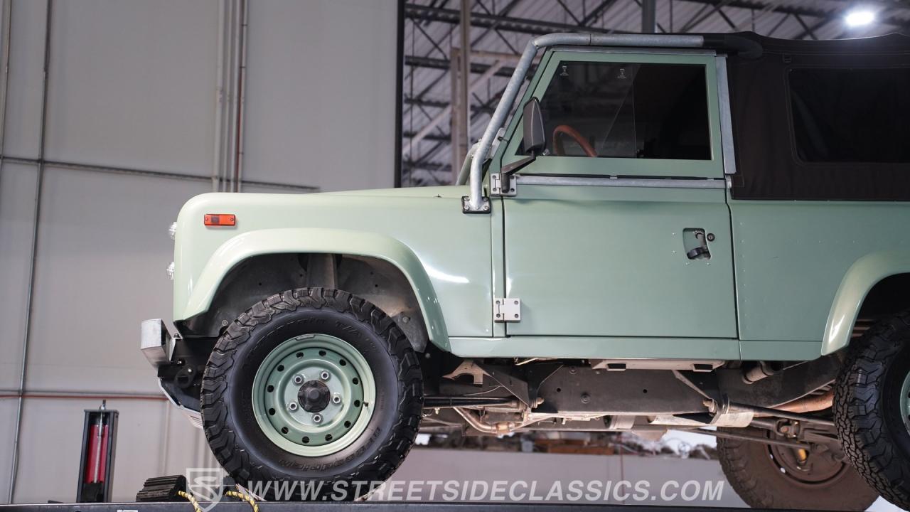 1997 Land Rover Defender 90 NAS
