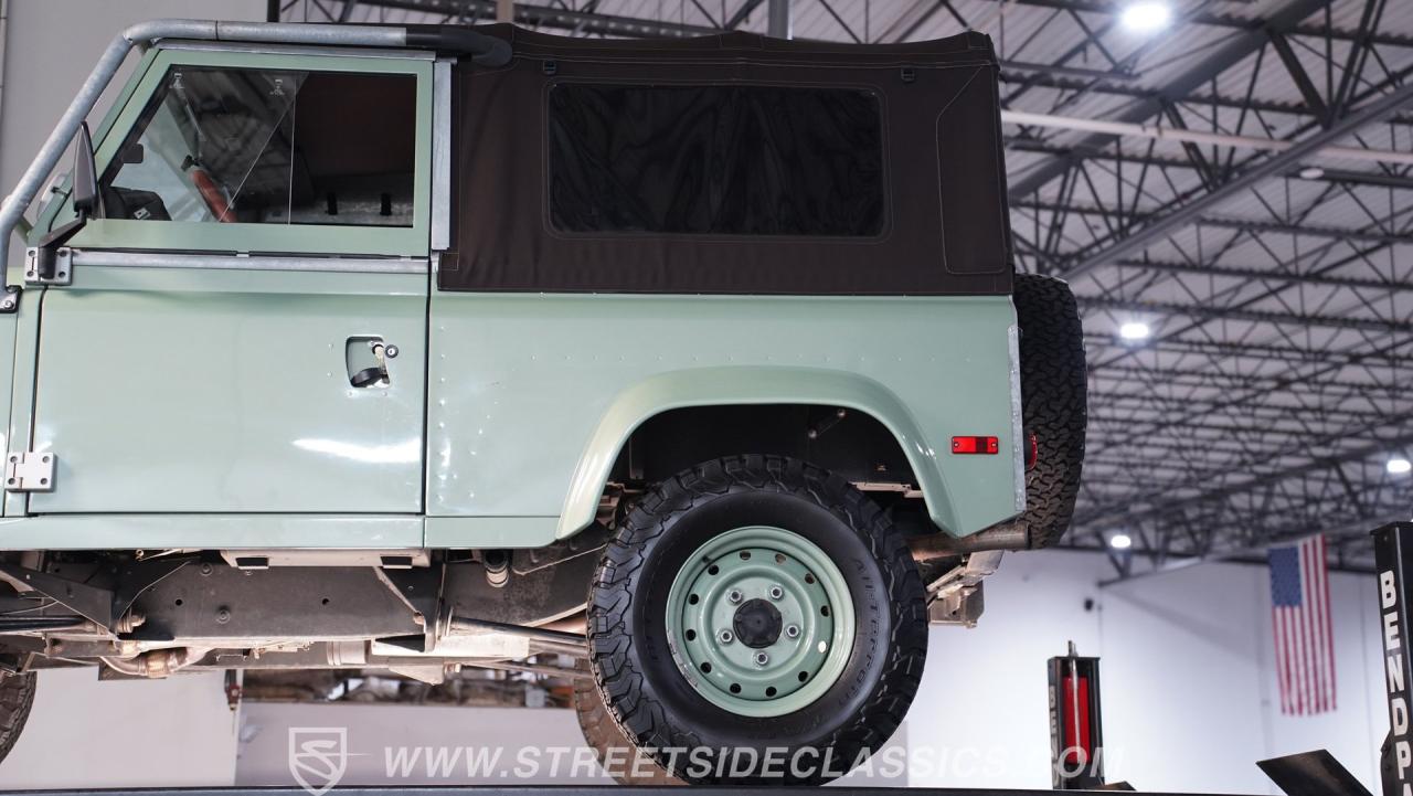 1997 Land Rover Defender 90 NAS