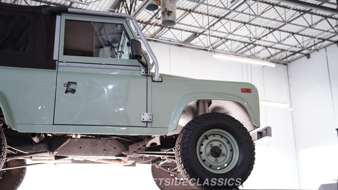 1997 Land Rover Defender 90 NAS