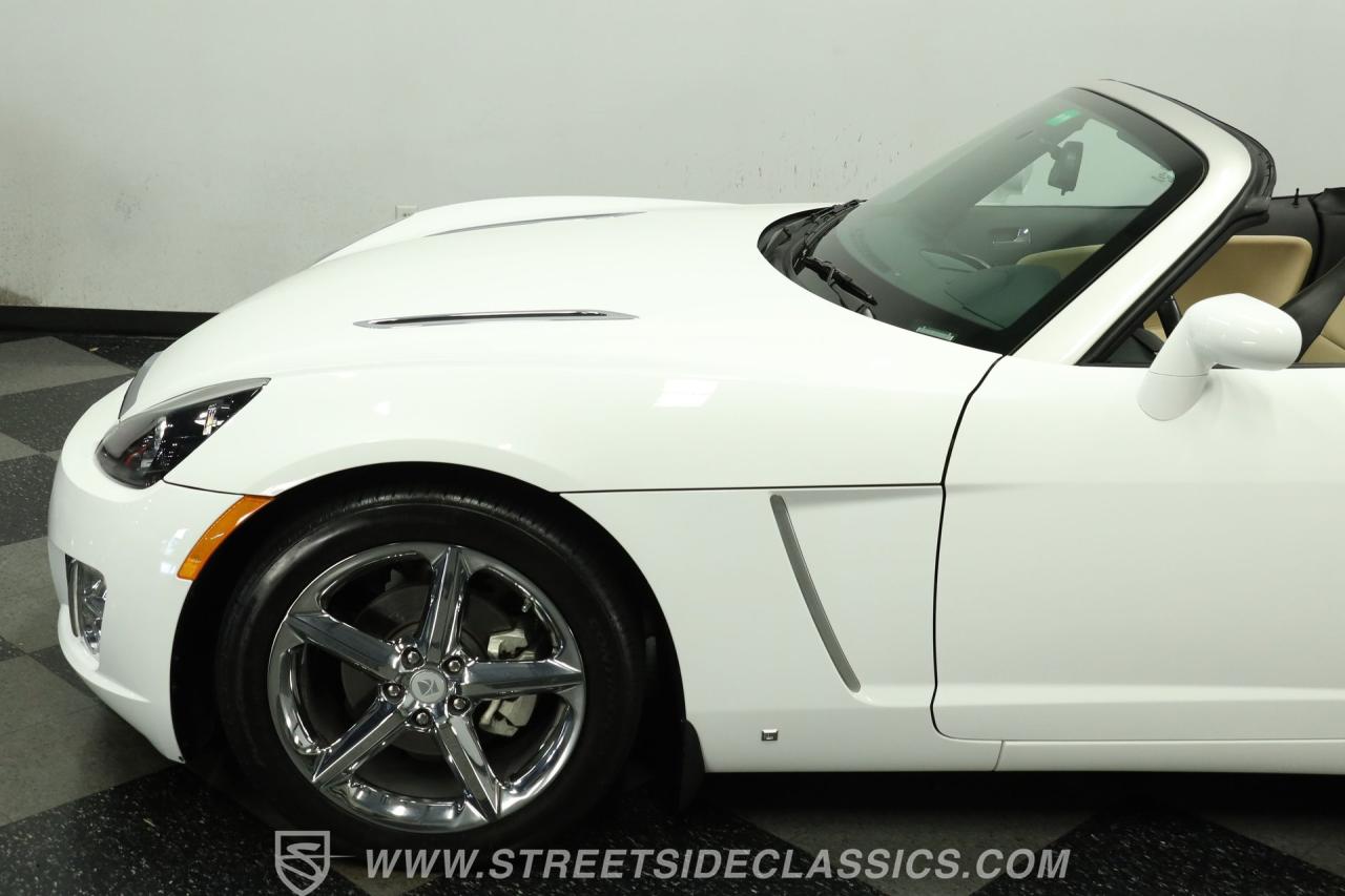 2009 Saturn Sky  Red Line