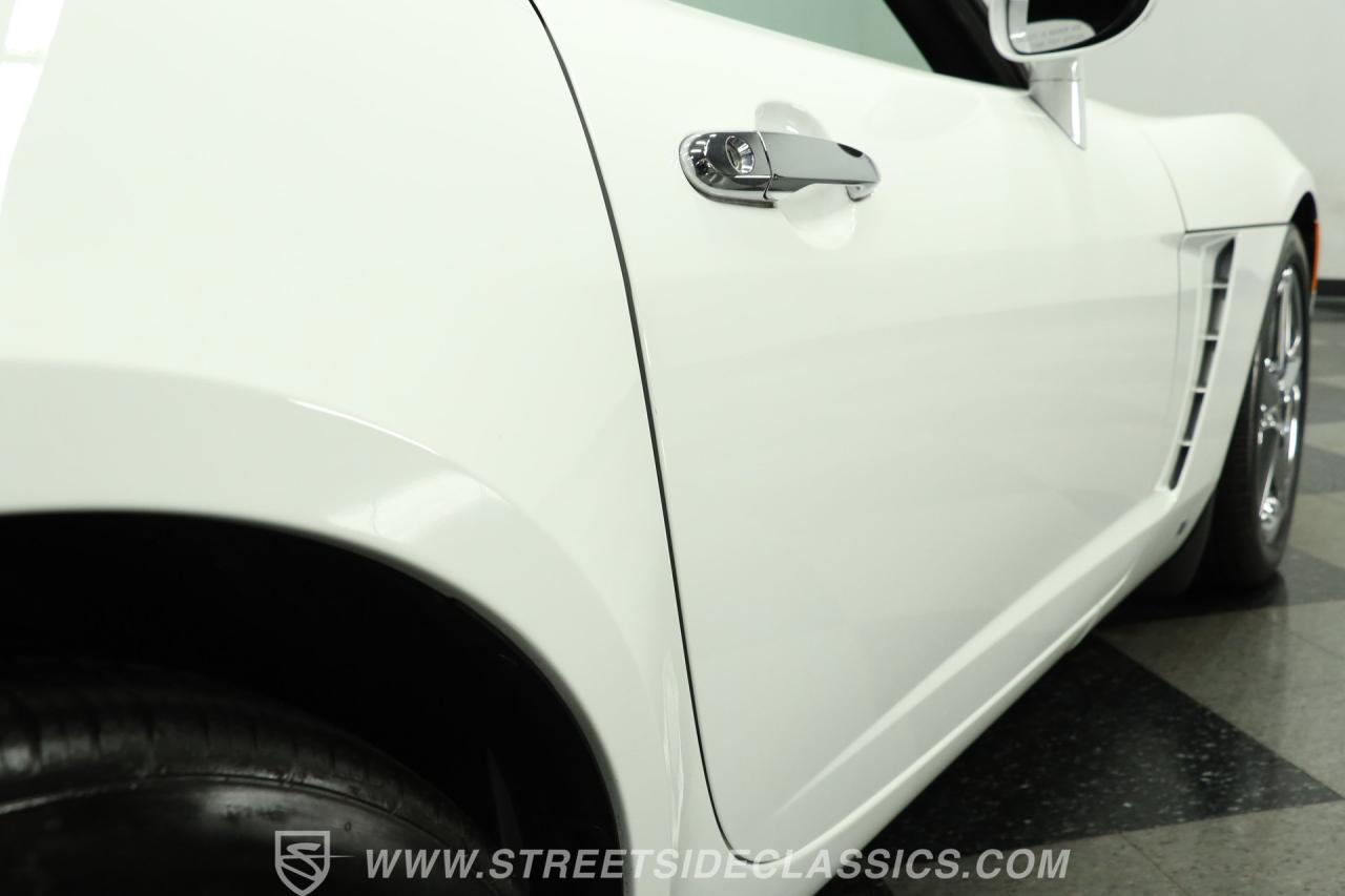 2009 Saturn Sky  Red Line