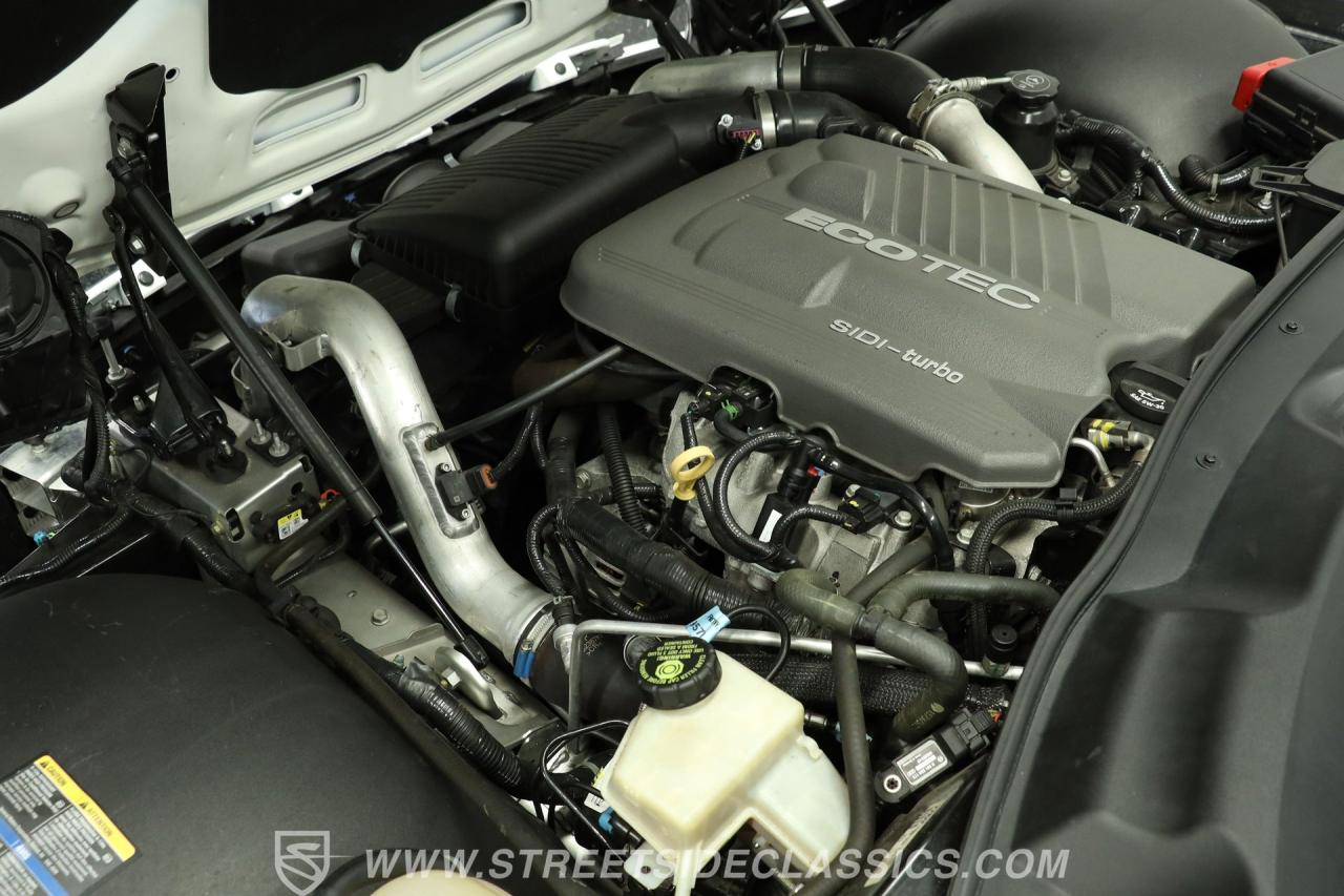 2009 Saturn Sky  Red Line
