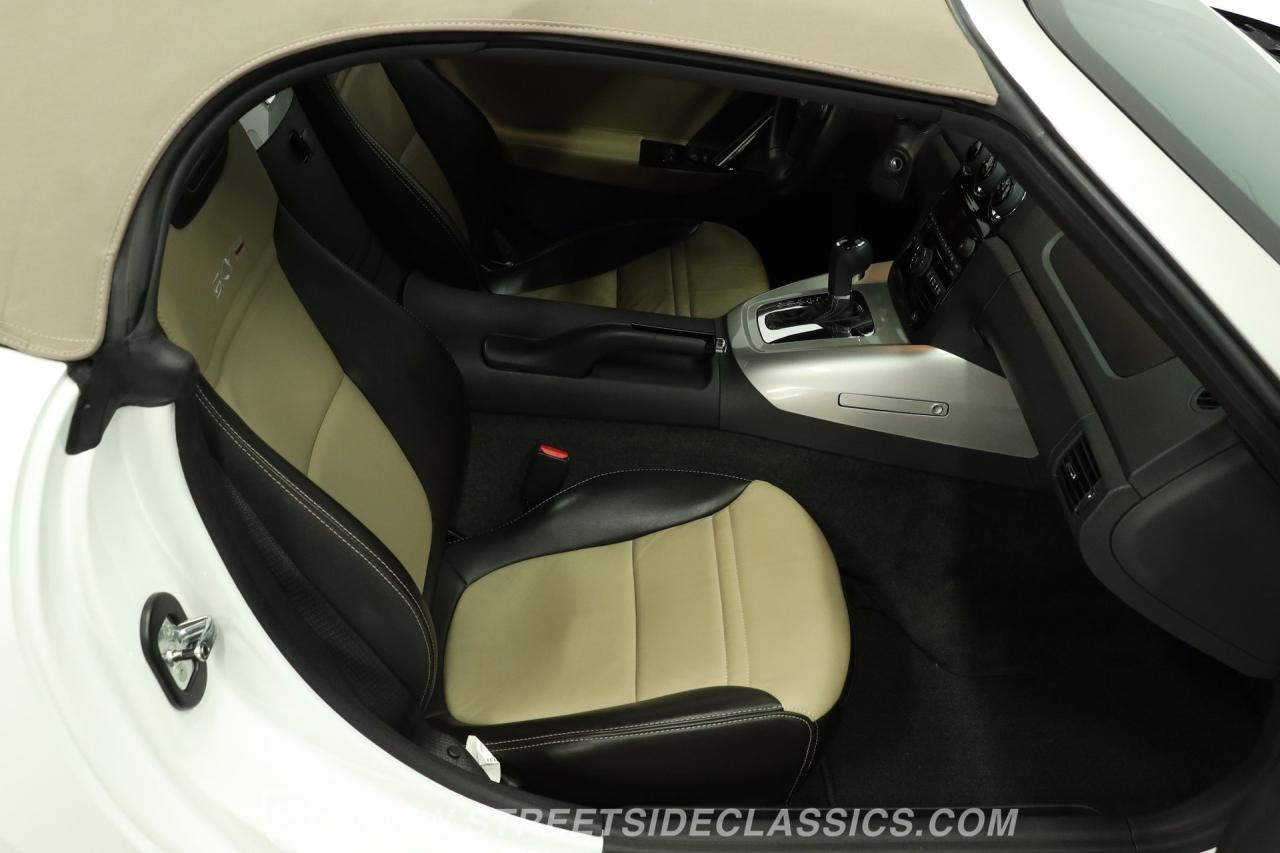 2009 Saturn Sky  Red Line