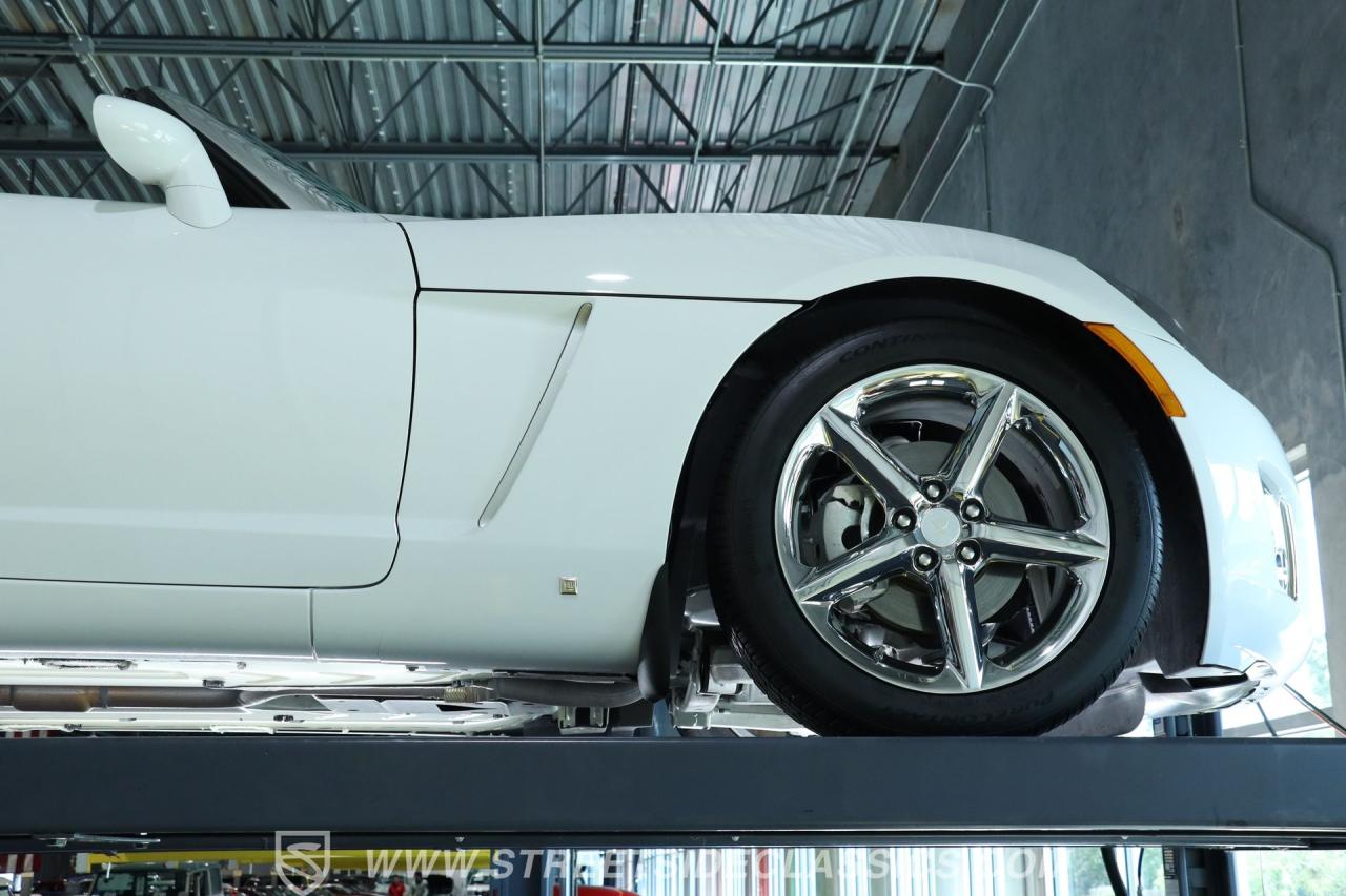 2009 Saturn Sky  Red Line
