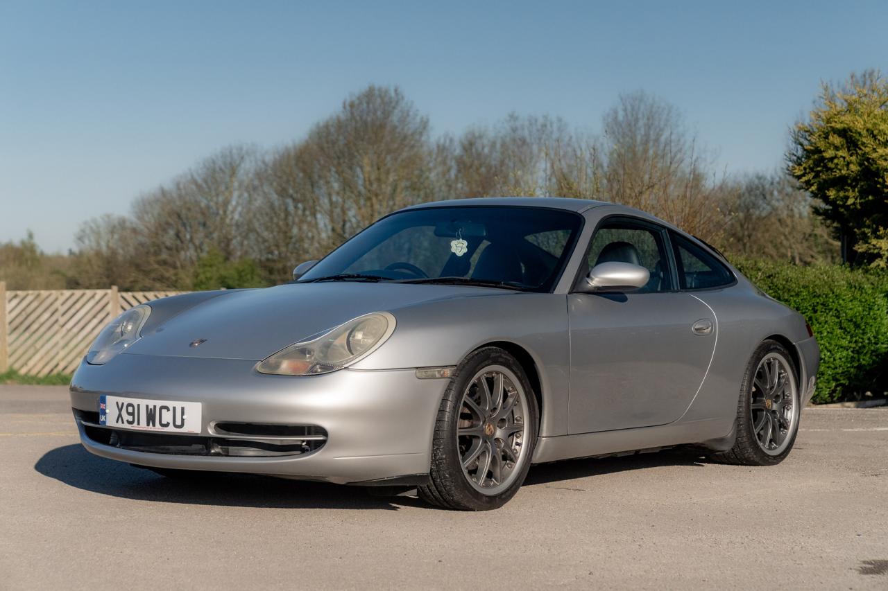 2000 Porsche 911 (996) Carrera