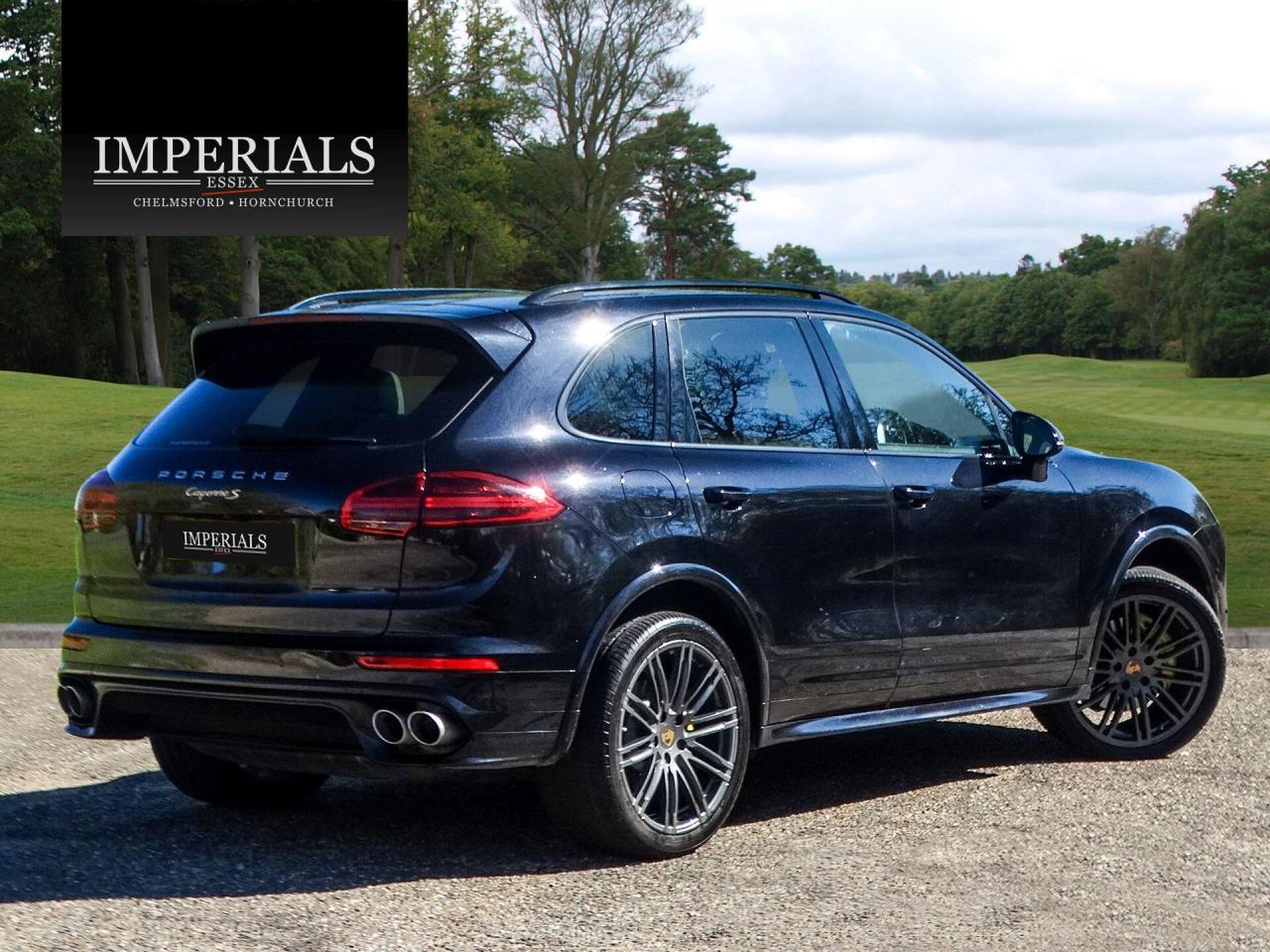 2017 Porsche 4.2 TD V8 S TiptronicS 4WD Euro 6 (s/s) 5dr