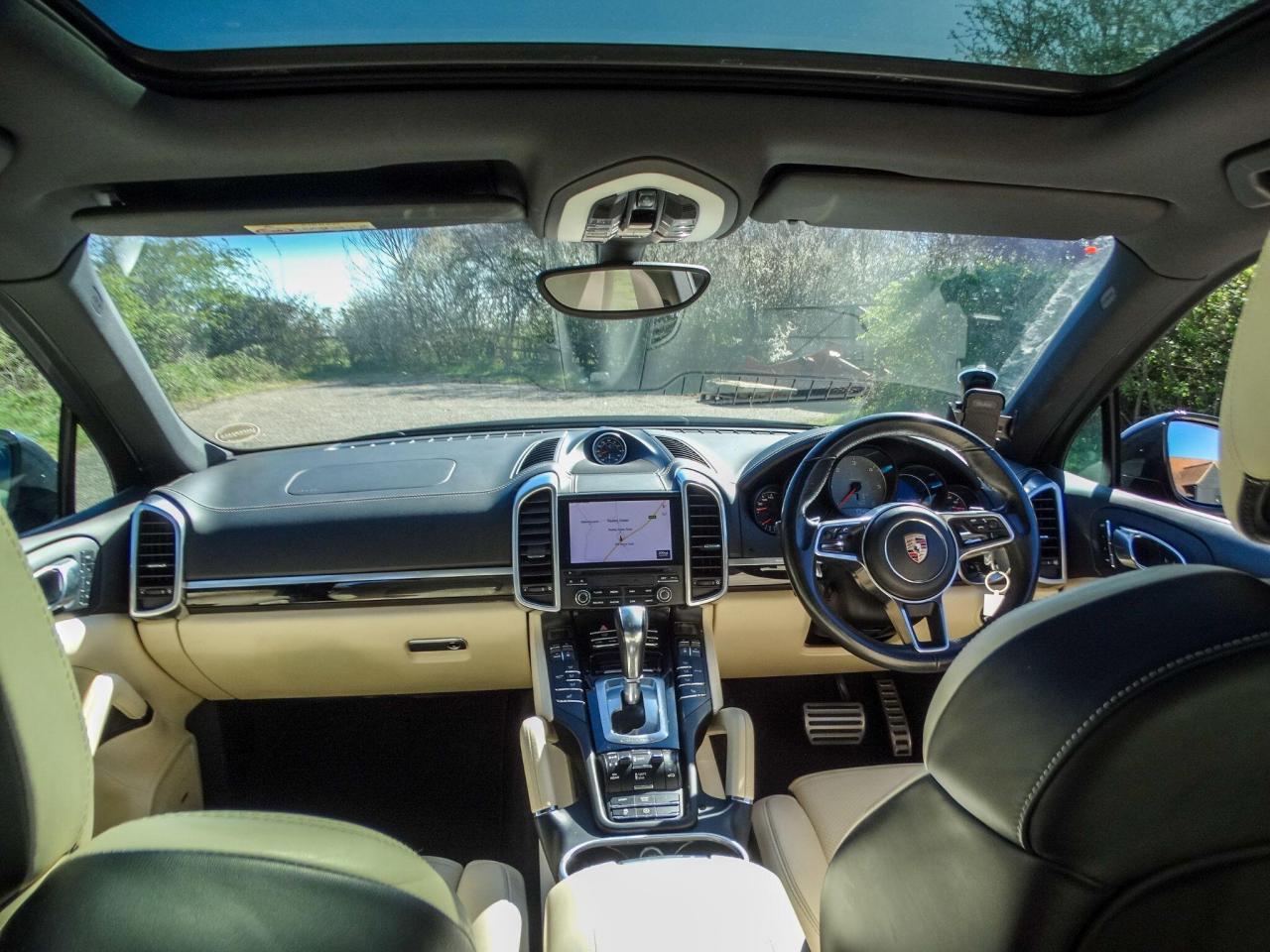 2017 Porsche 4.2 TD V8 S TiptronicS 4WD Euro 6 (s/s) 5dr