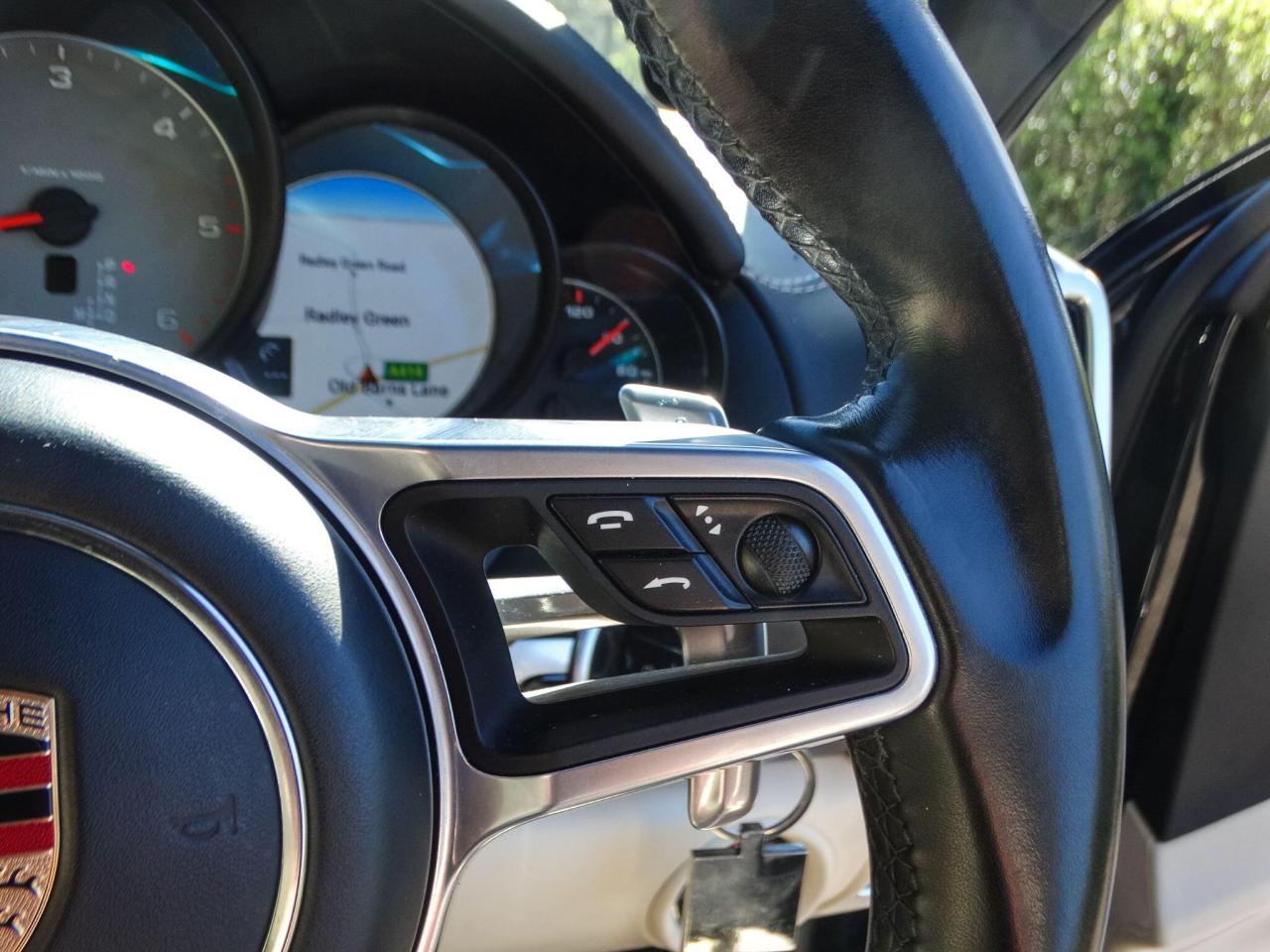 2017 Porsche 4.2 TD V8 S TiptronicS 4WD Euro 6 (s/s) 5dr