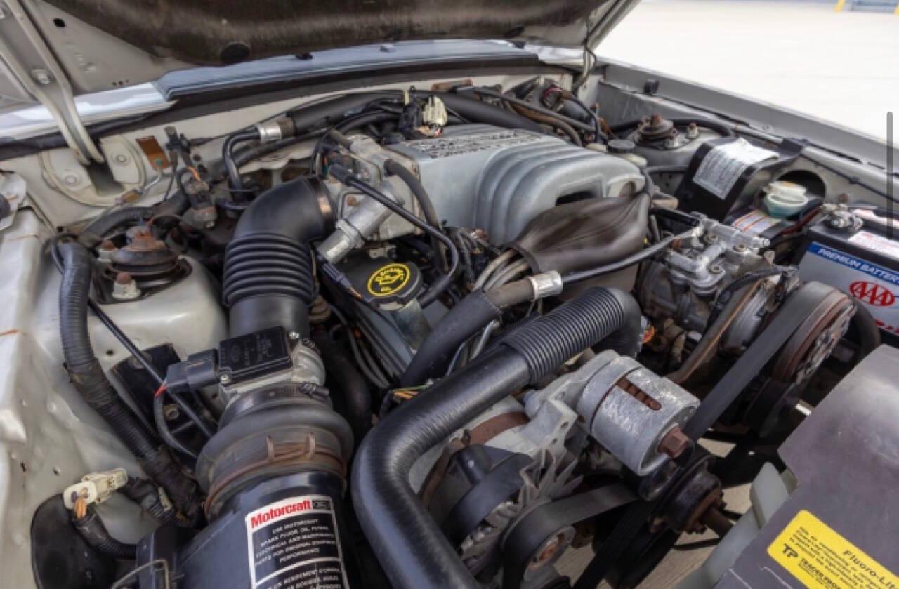 1990 Ford Mustang
