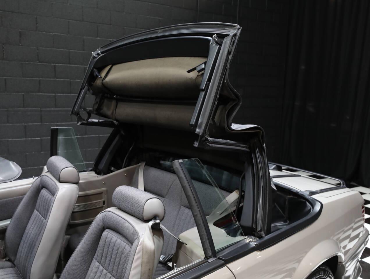 1990 Ford Mustang