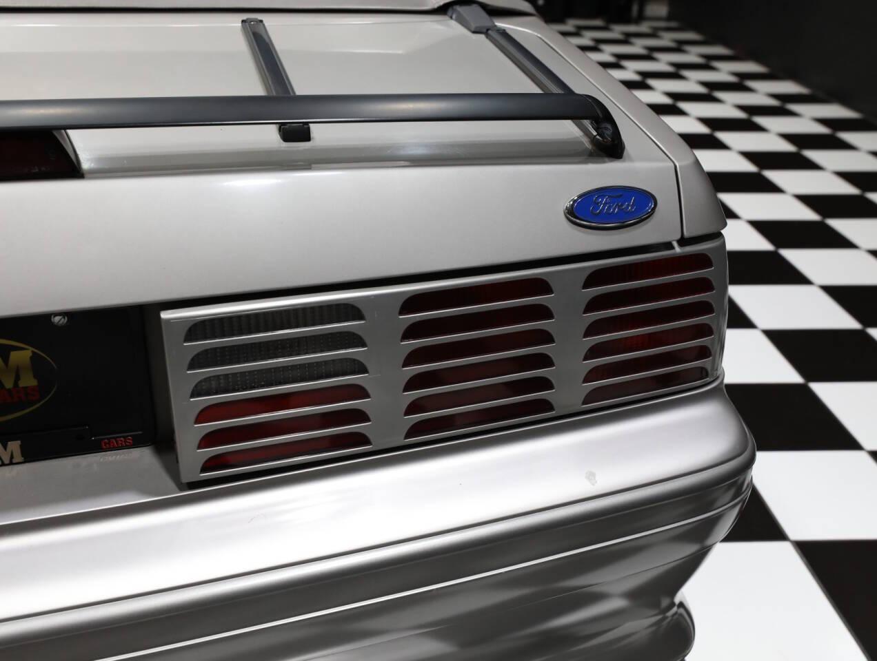 1990 Ford Mustang