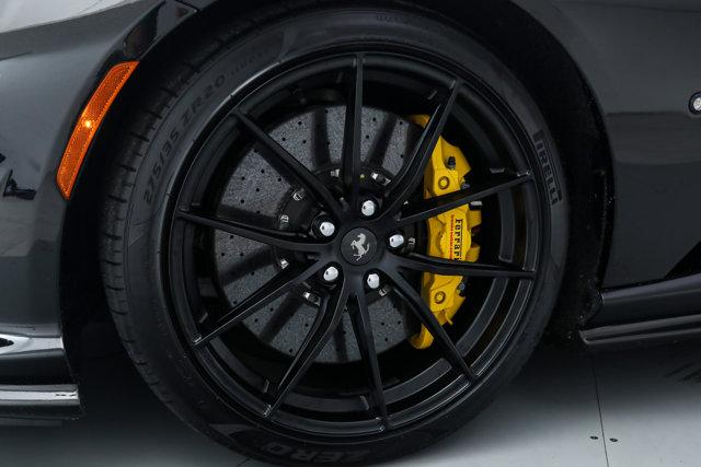 2023 Ferrari 812 GTS