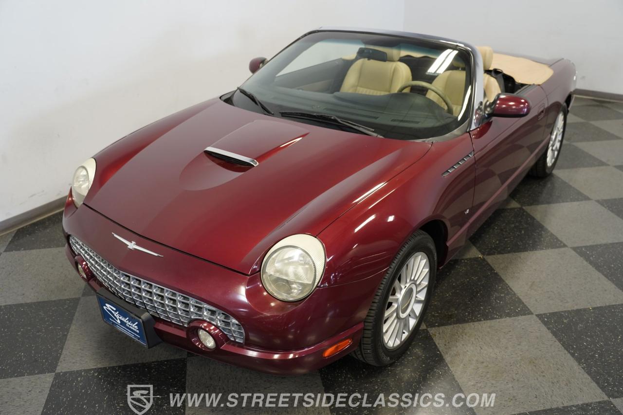 2004 Ford Thunderbird