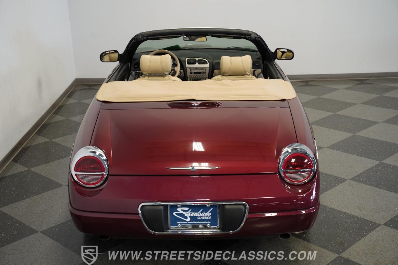 2004 Ford Thunderbird