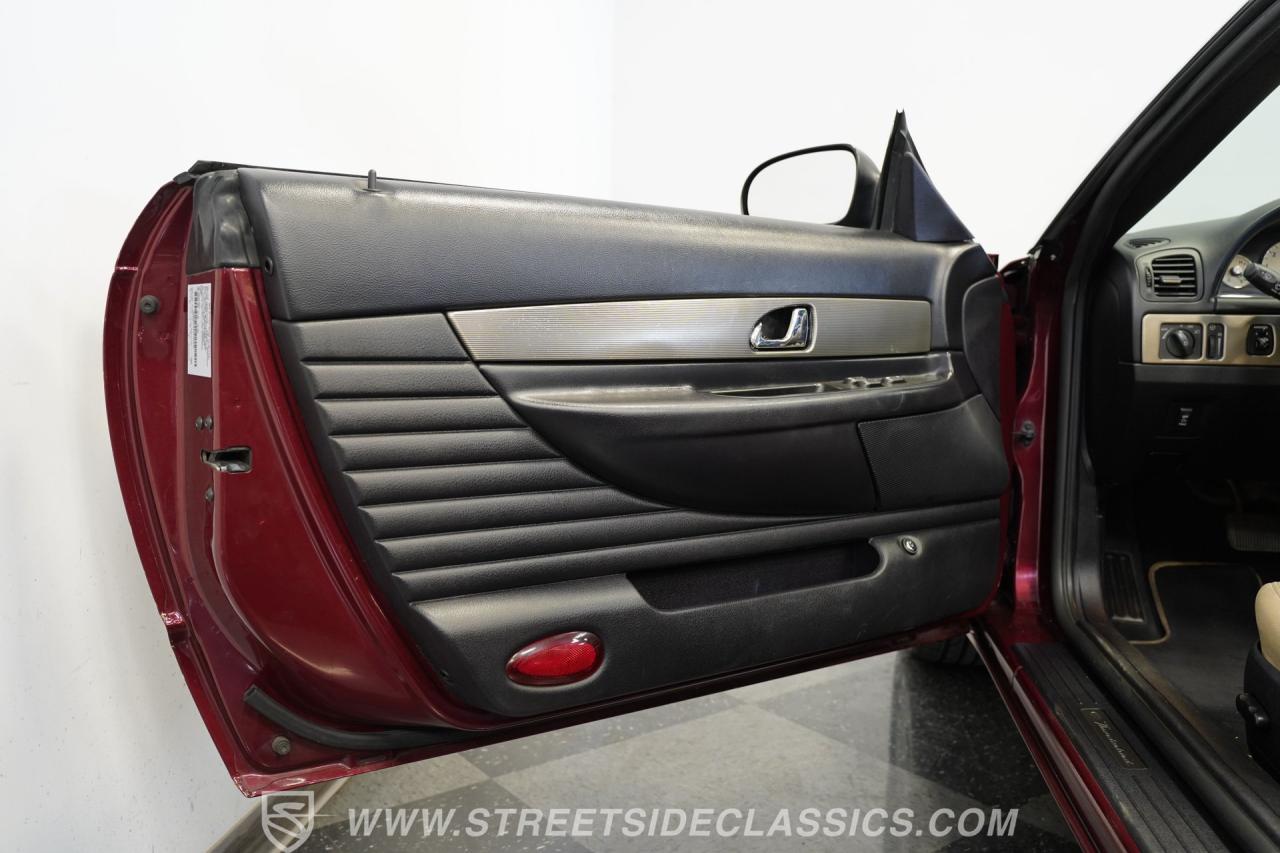 2004 Ford Thunderbird